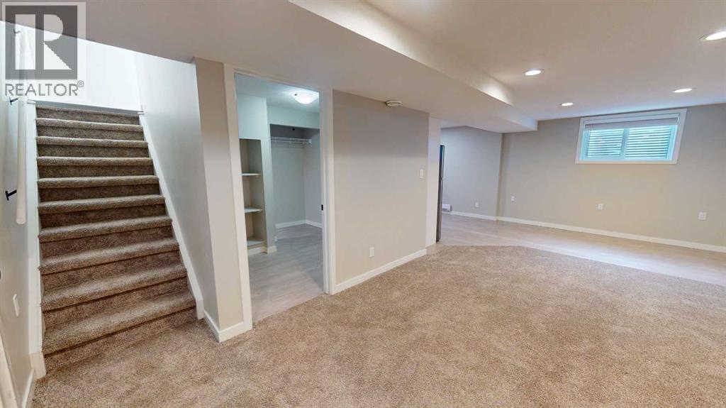 49 Sunhurst Crescent Se Property Photo 27