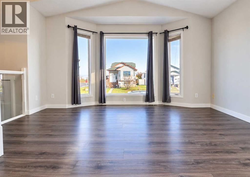 9729 126 Avenue Property Photo 5