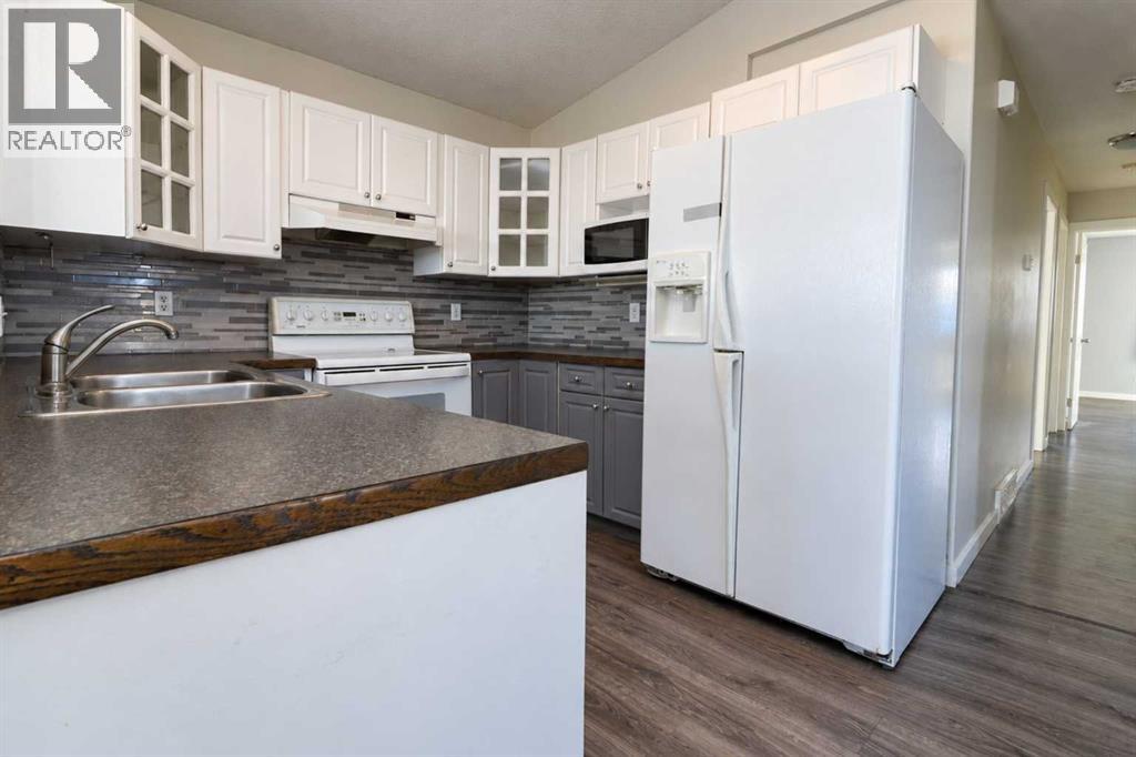 9729 126 Avenue Property Photo 13