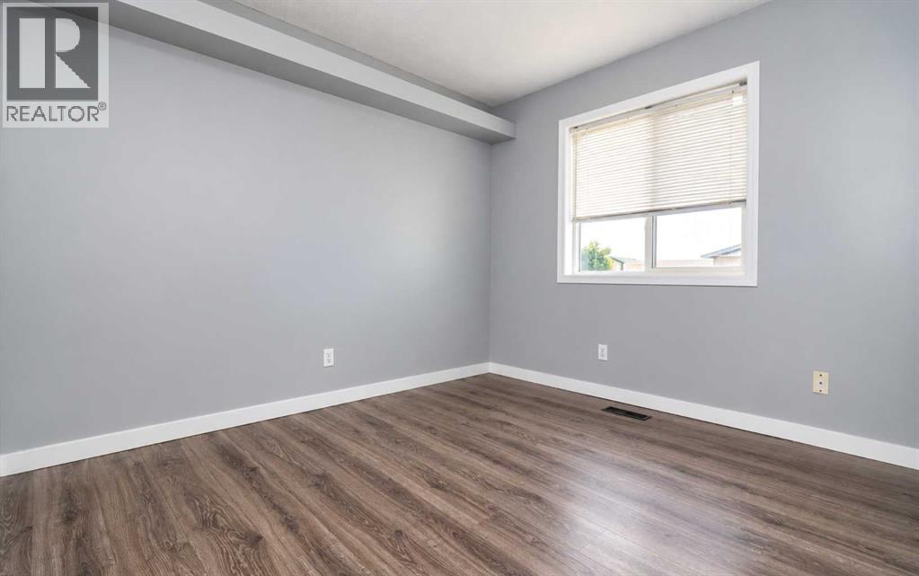 9729 126 Avenue Property Photo 14