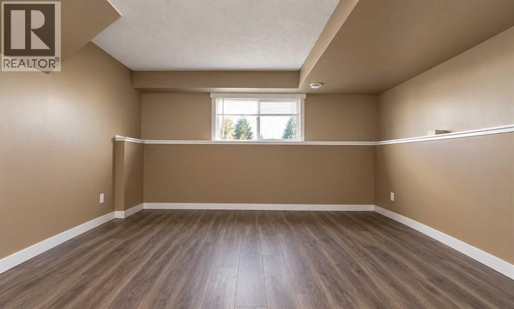 9729 126 Avenue Property Photo 33