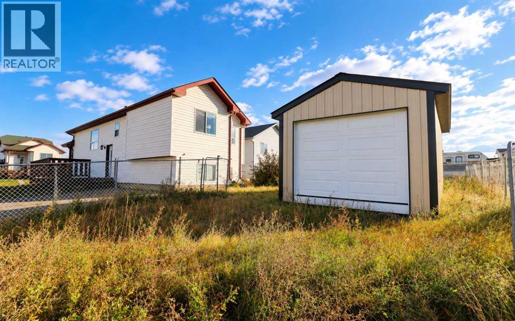 9729 126 Avenue Property Photo 36