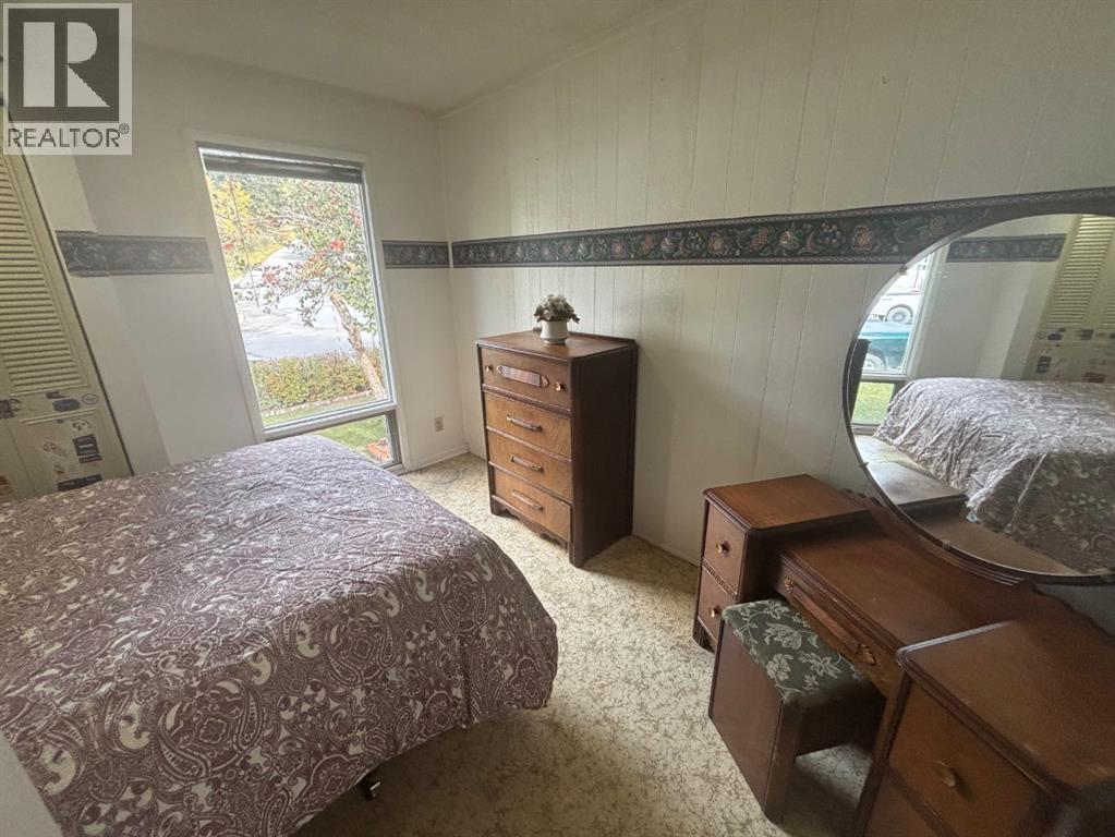 7306 24 Avenue Property Photo 9