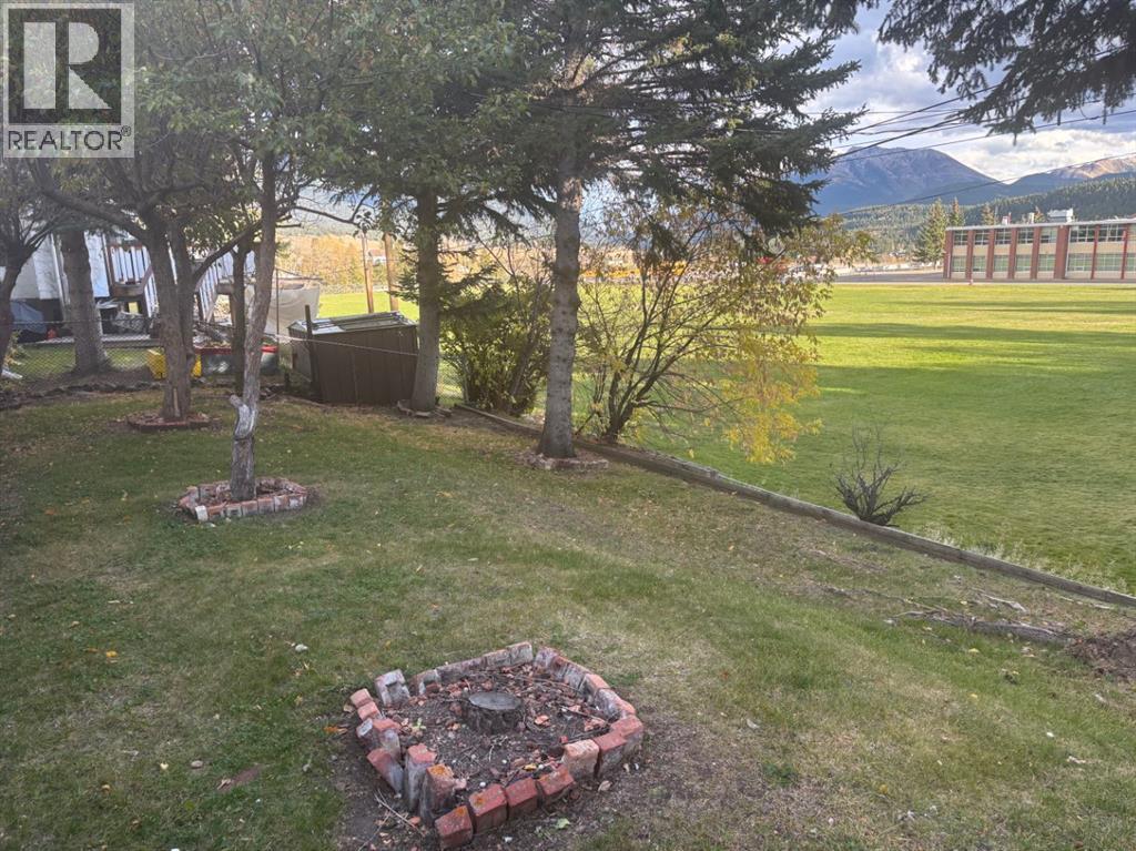 7306 24 Avenue Property Photo 16