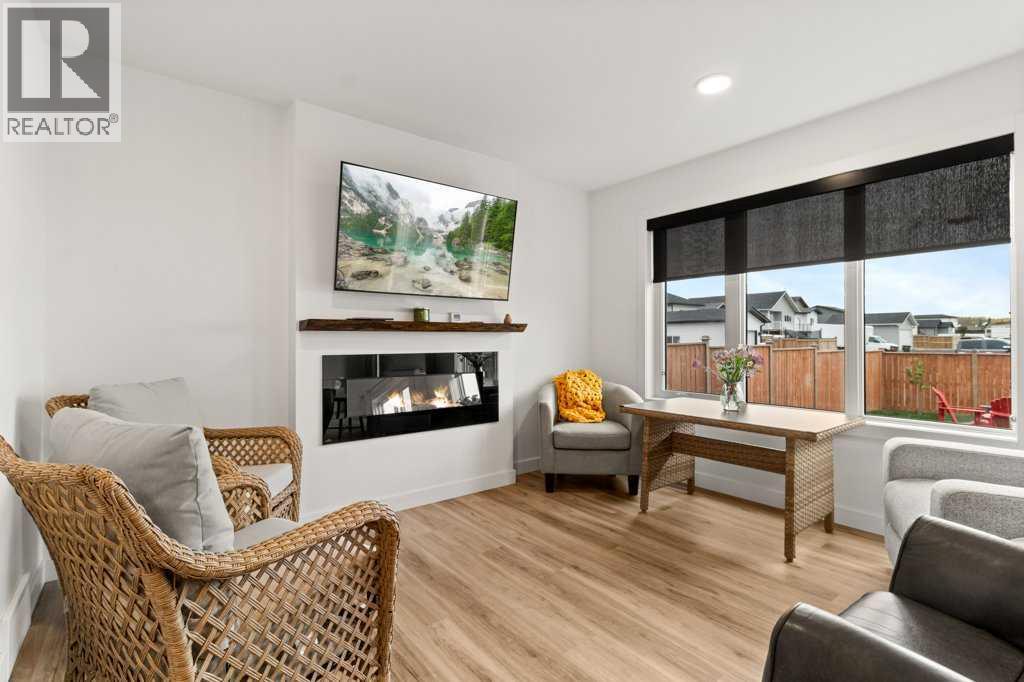 32 Iron Gate Boulevard Property Photo 3