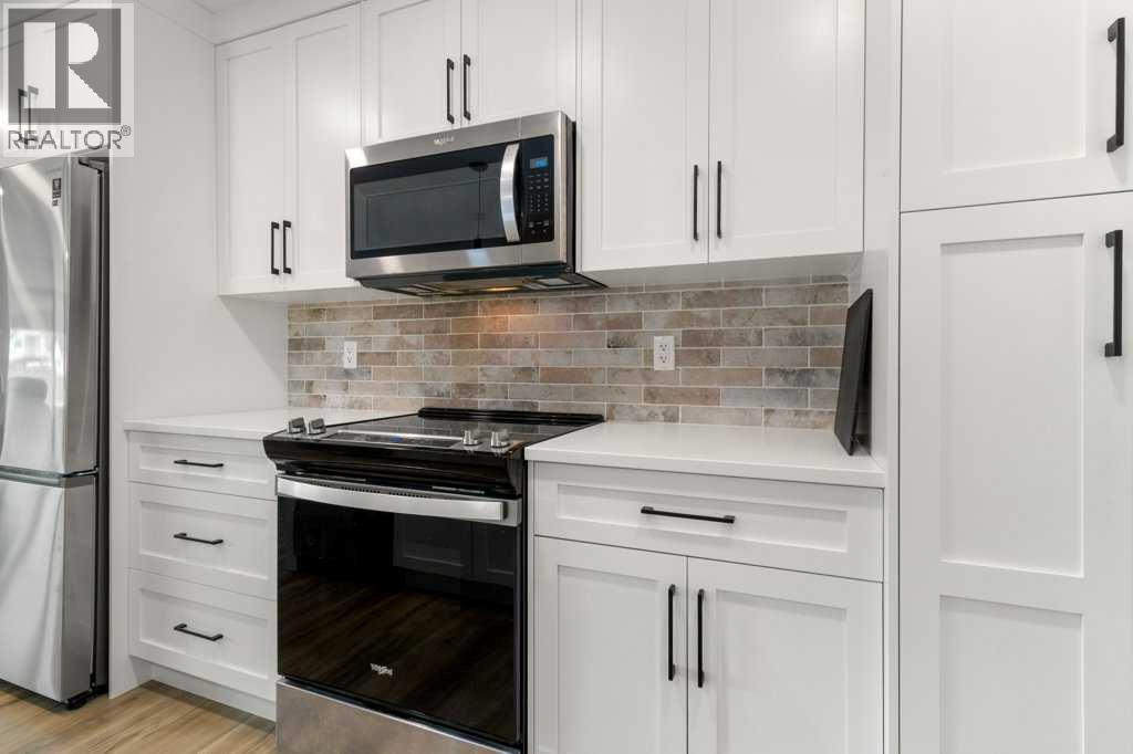 32 Iron Gate Boulevard Property Photo 9