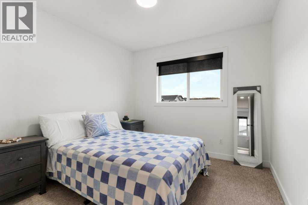 32 Iron Gate Boulevard Property Photo 12