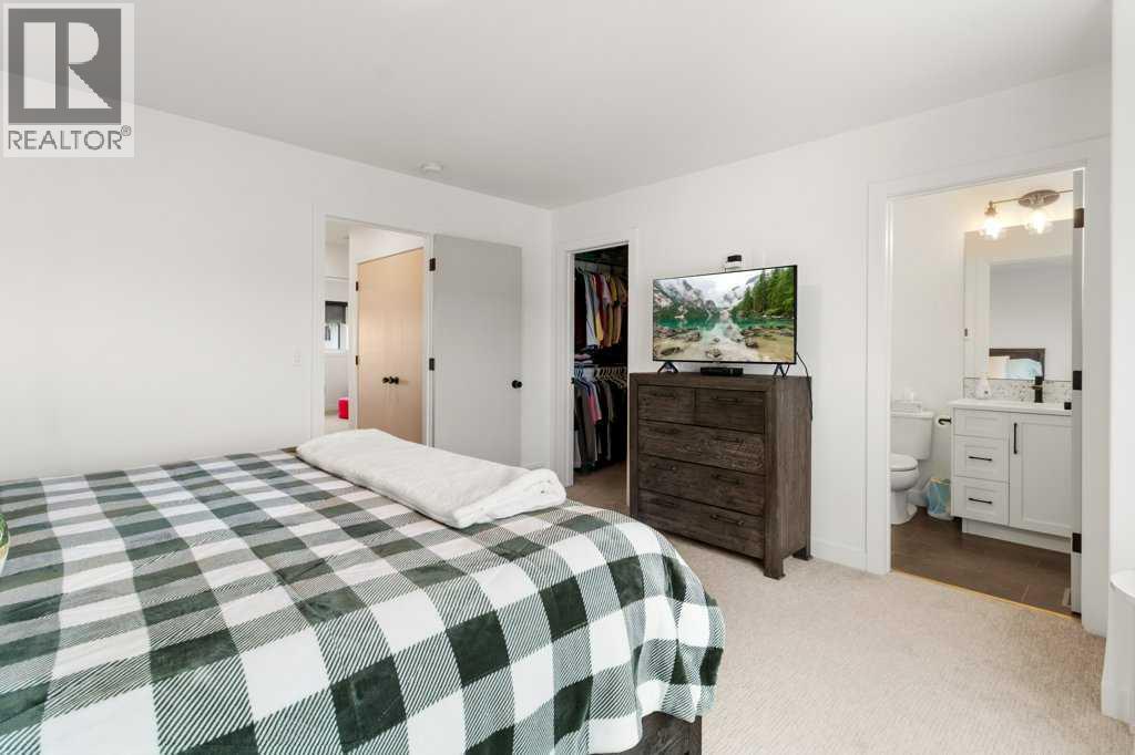 32 Iron Gate Boulevard Property Photo 17