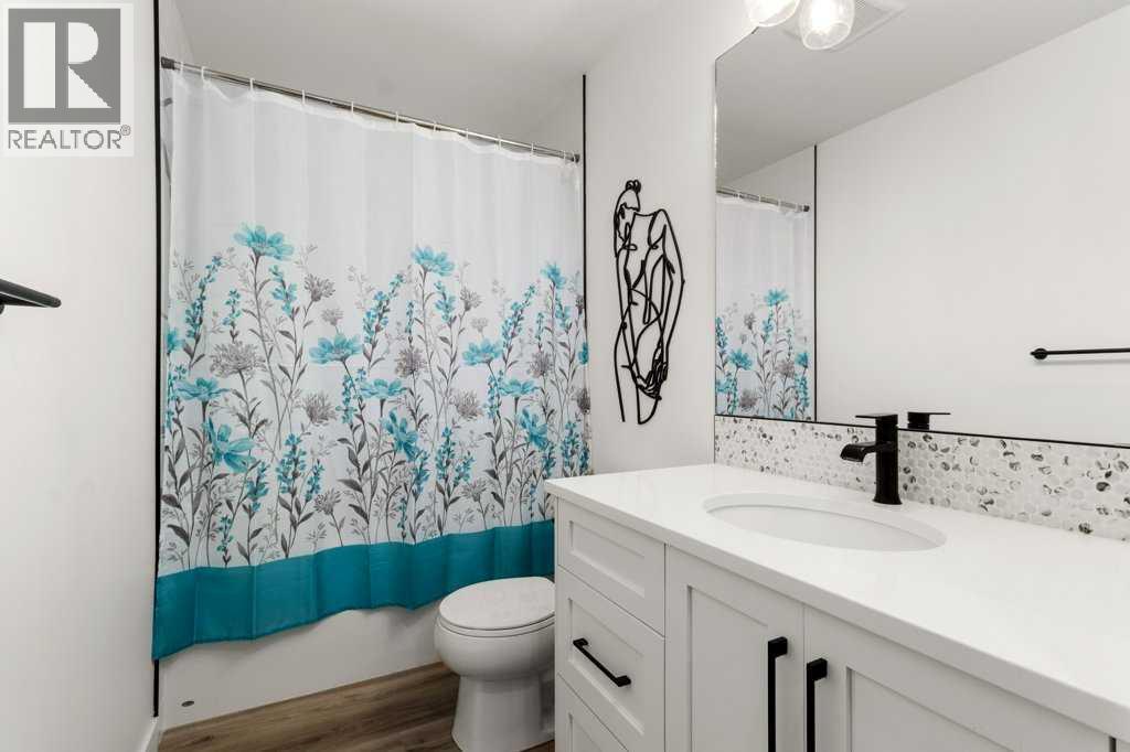 32 Iron Gate Boulevard Property Photo 21
