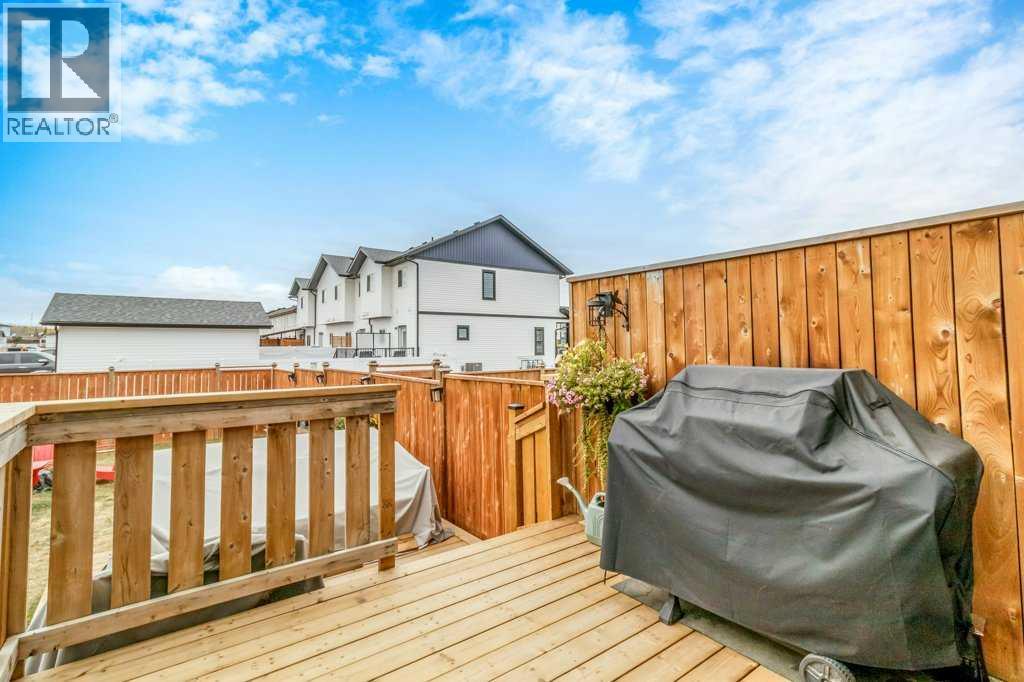 32 Iron Gate Boulevard Property Photo 24