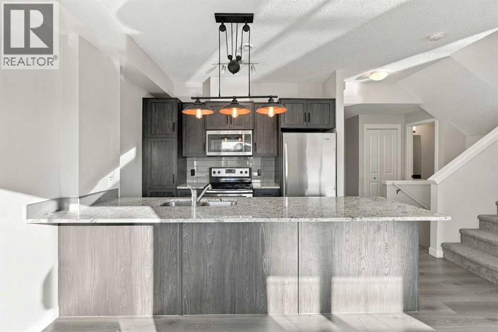 250 Fireside View Property Photo 8