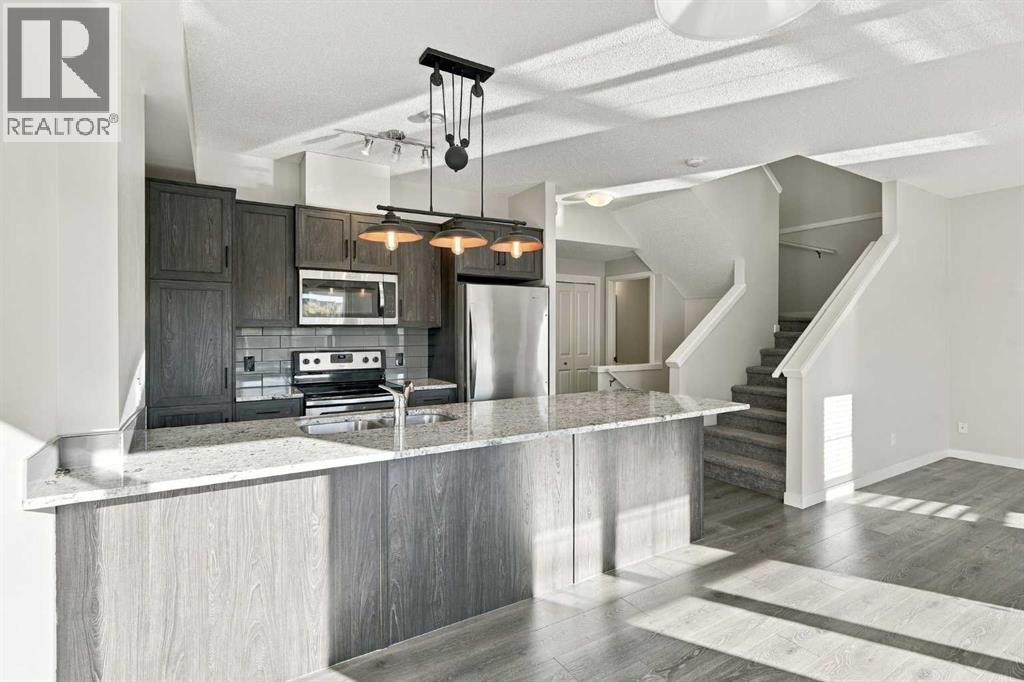250 Fireside View Property Photo 9