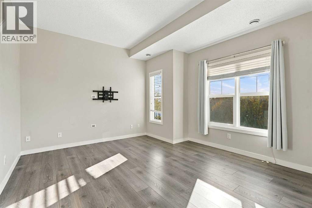250 Fireside View Property Photo 17