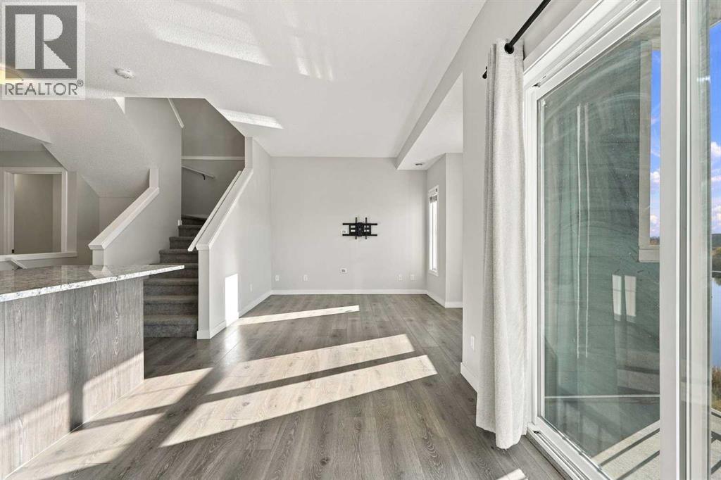 250 Fireside View Property Photo 20