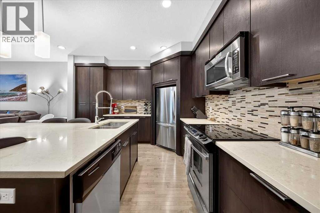 1922 29 Street Sw Property Photo 8