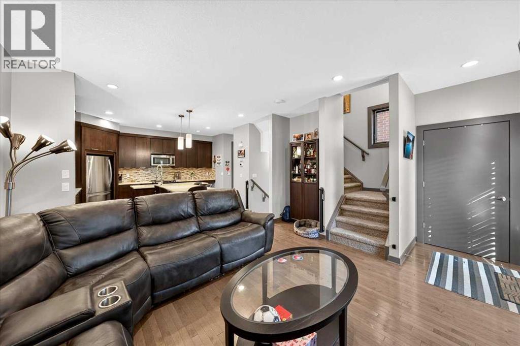1922 29 Street Sw Property Photo 17
