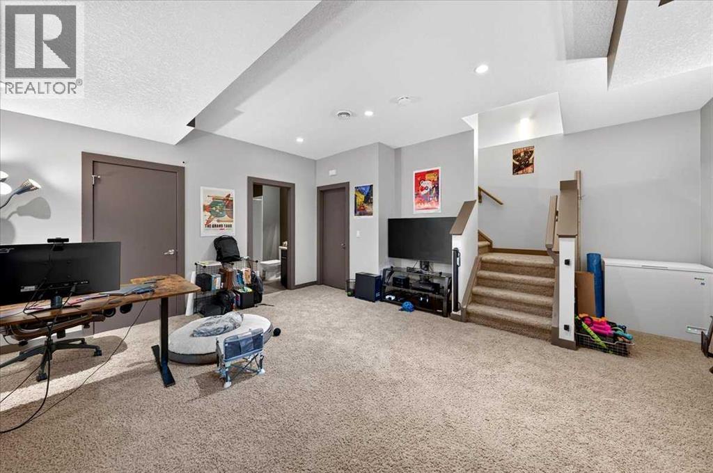 1922 29 Street Sw Property Photo 34