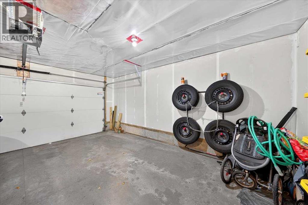 1922 29 Street Sw Property Photo 38