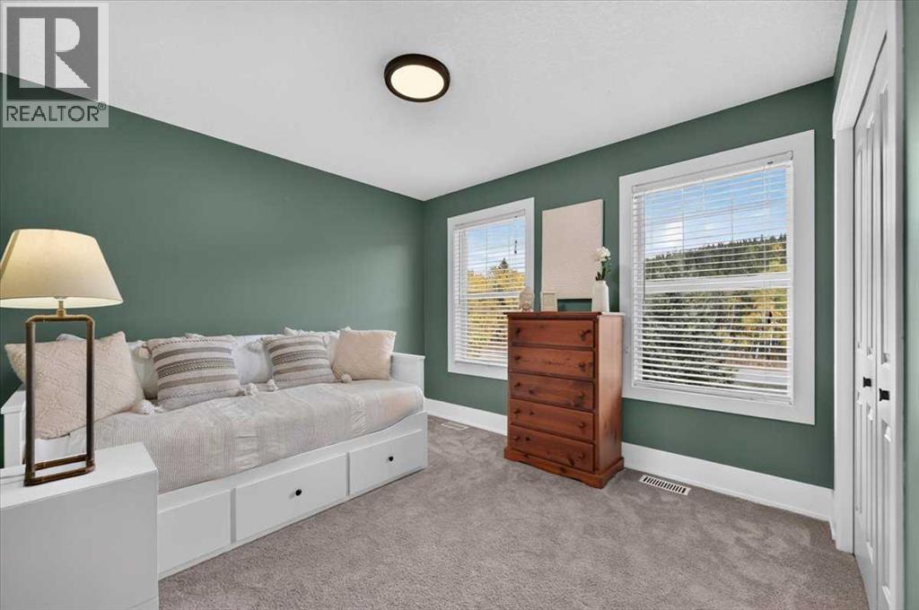 178045 Priddis Valley Road W Property Photo 25
