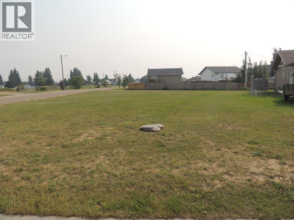 411 6th Street N Property Photo 1