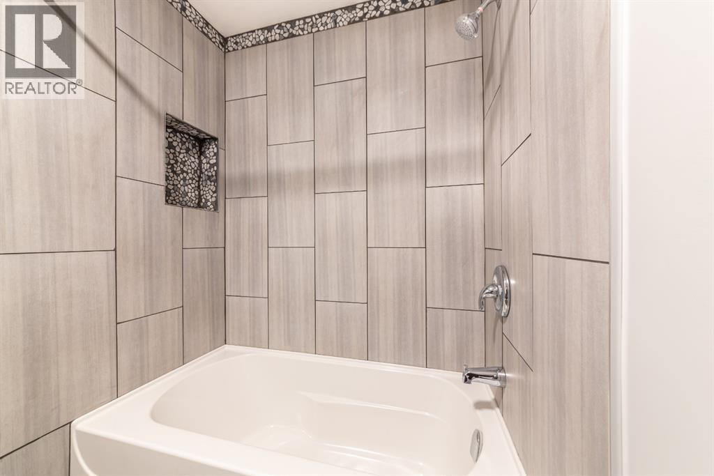 5517 52 Street Property Photo 14