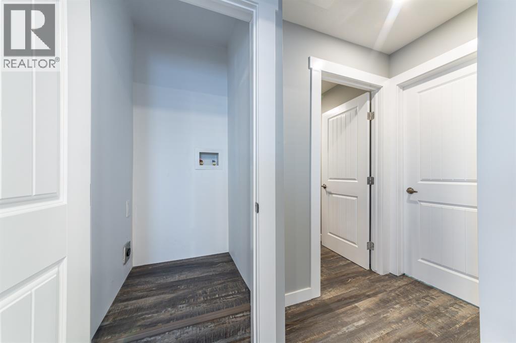 5517 52 Street Property Photo 15