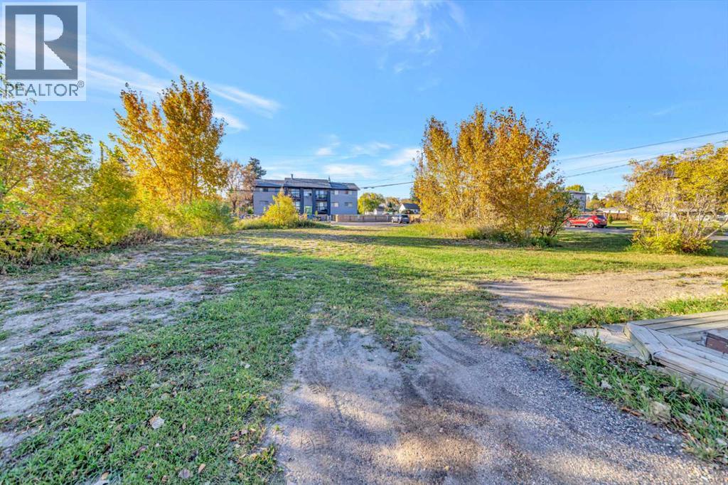 5517 52 Street Property Photo 19