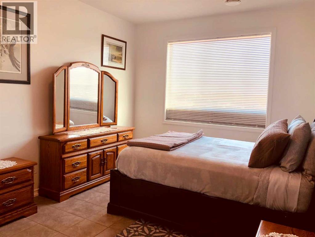 10117 102 Property Photo 23