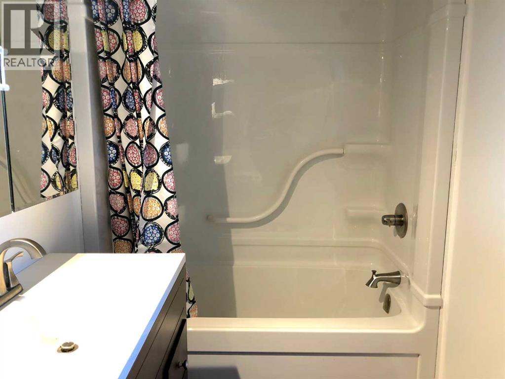 10117 102 Property Photo 24