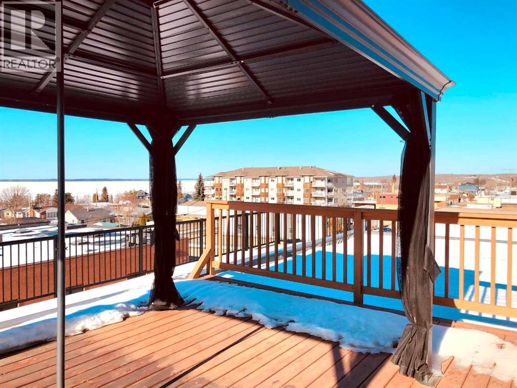10117 102 Property Photo 25