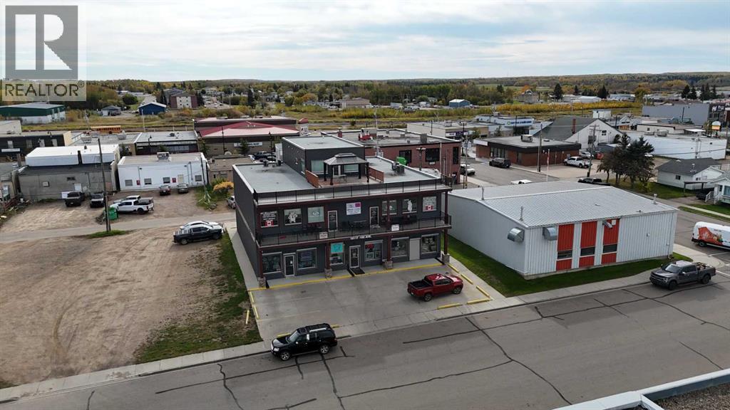 10117 102 Property Photo 27