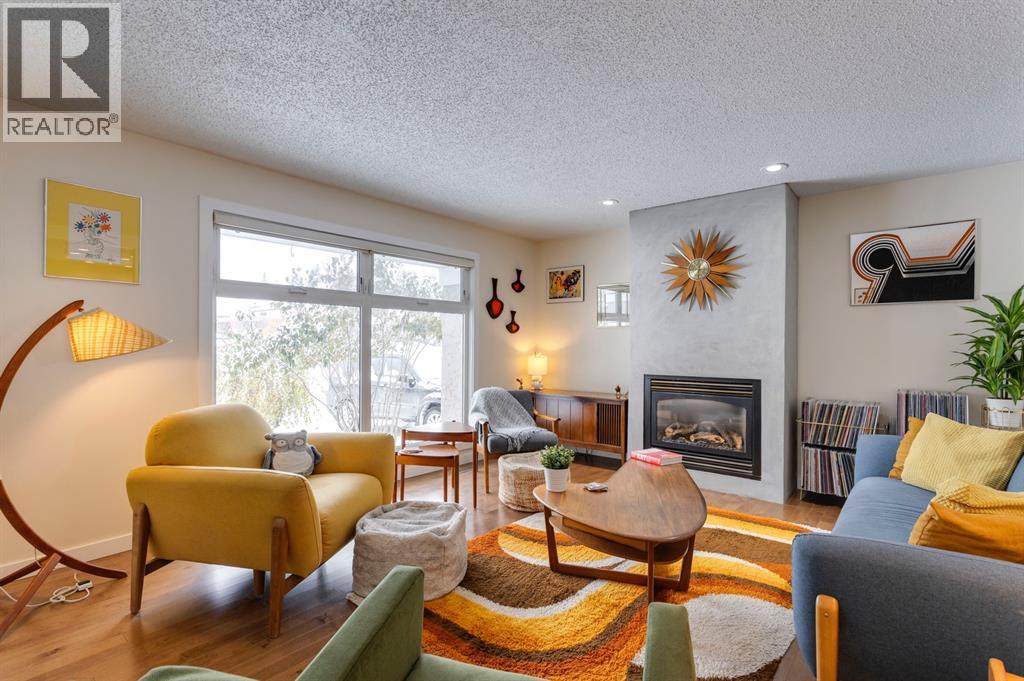6216 Thornaby Way Nw Property Photo 3