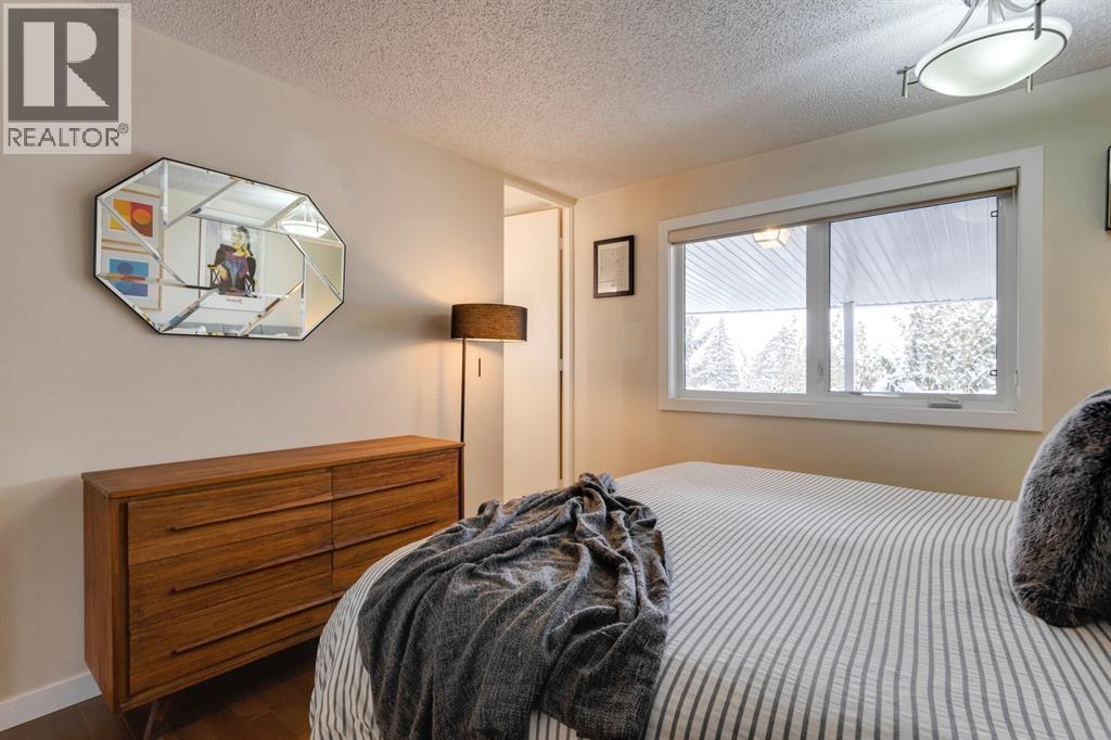 6216 Thornaby Way Nw Property Photo 18
