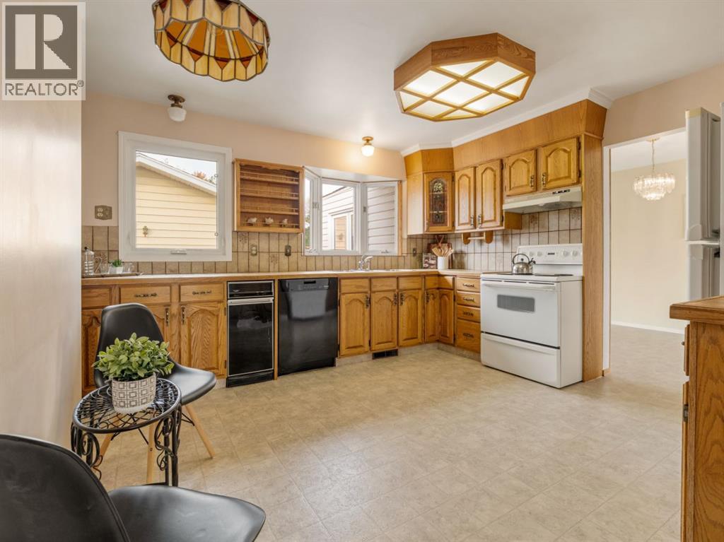 1206 27th Street N Property Photo 13