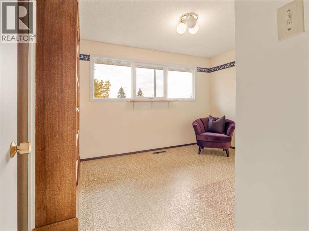 1206 27th Street N Property Photo 18