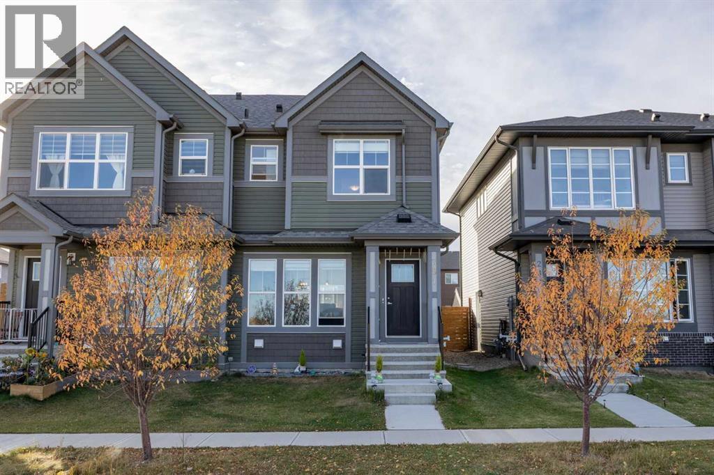 251 Chinook Gate Boulevard Sw Property Photo 1