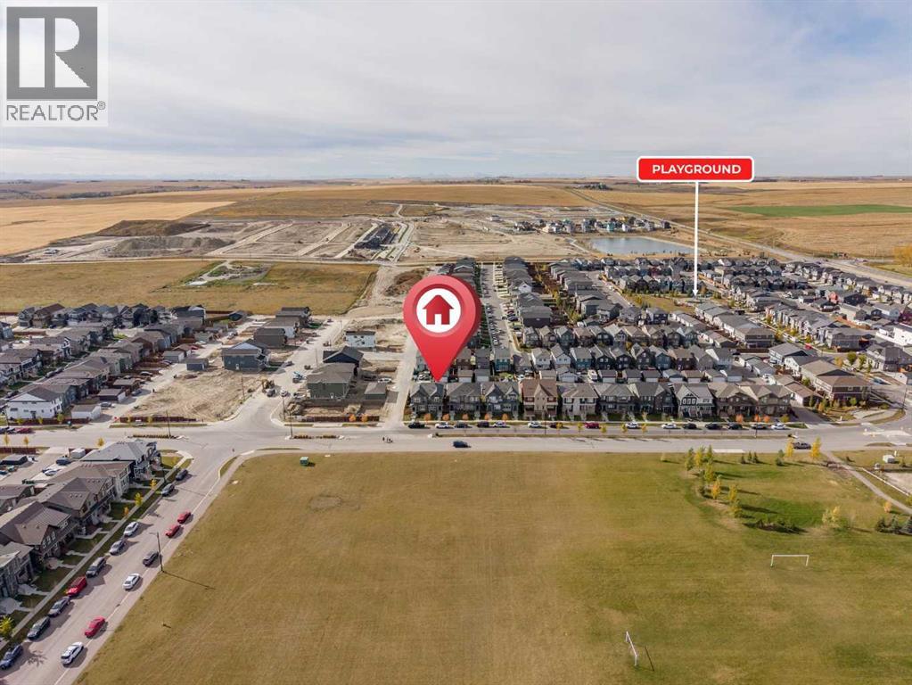 251 Chinook Gate Boulevard Sw Property Photo 3