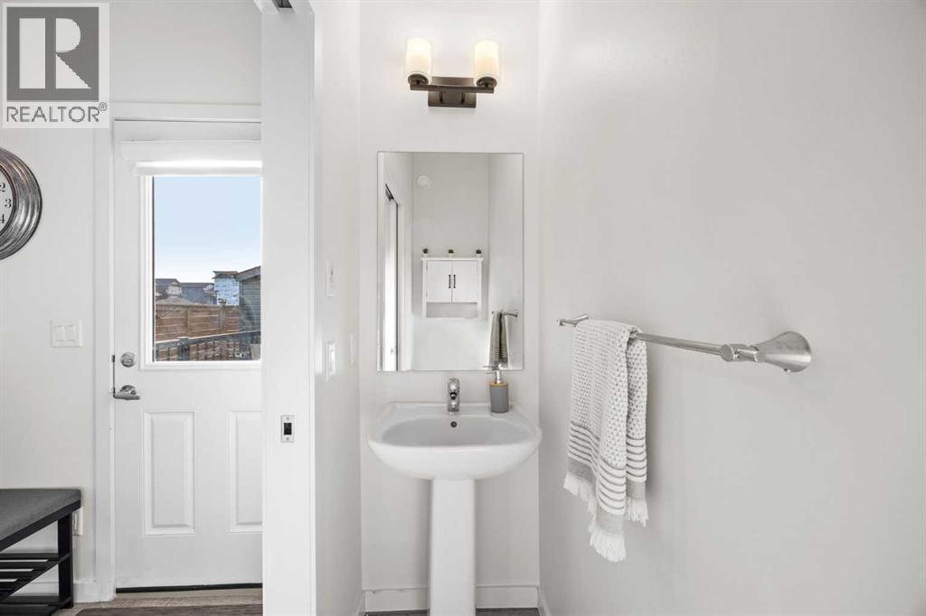 251 Chinook Gate Boulevard Sw Property Photo 21