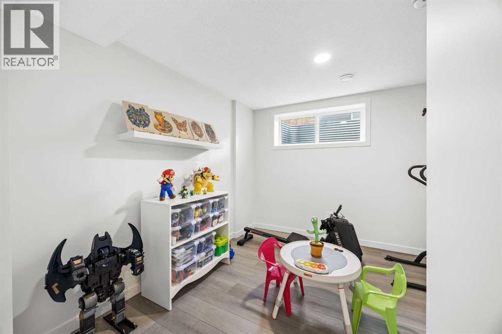 251 Chinook Gate Boulevard Sw Property Photo 36