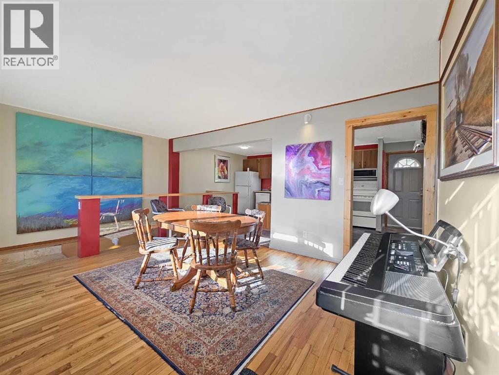9818 110 Street Property Photo 4