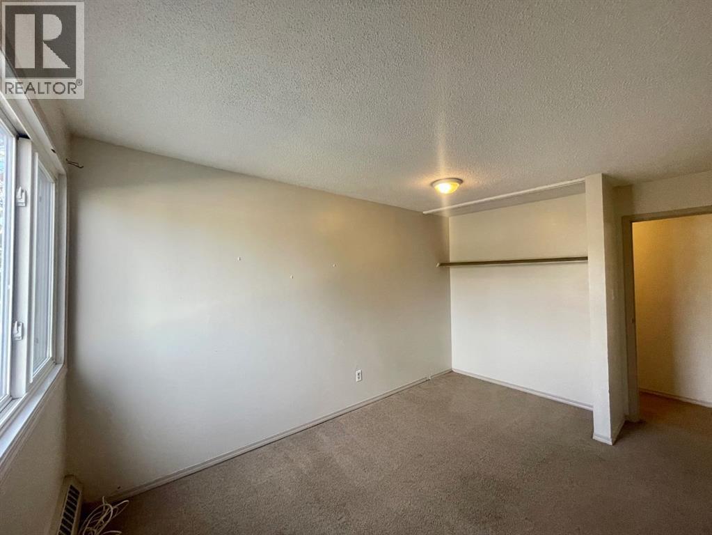 5611 9 Avenue Property Photo 11