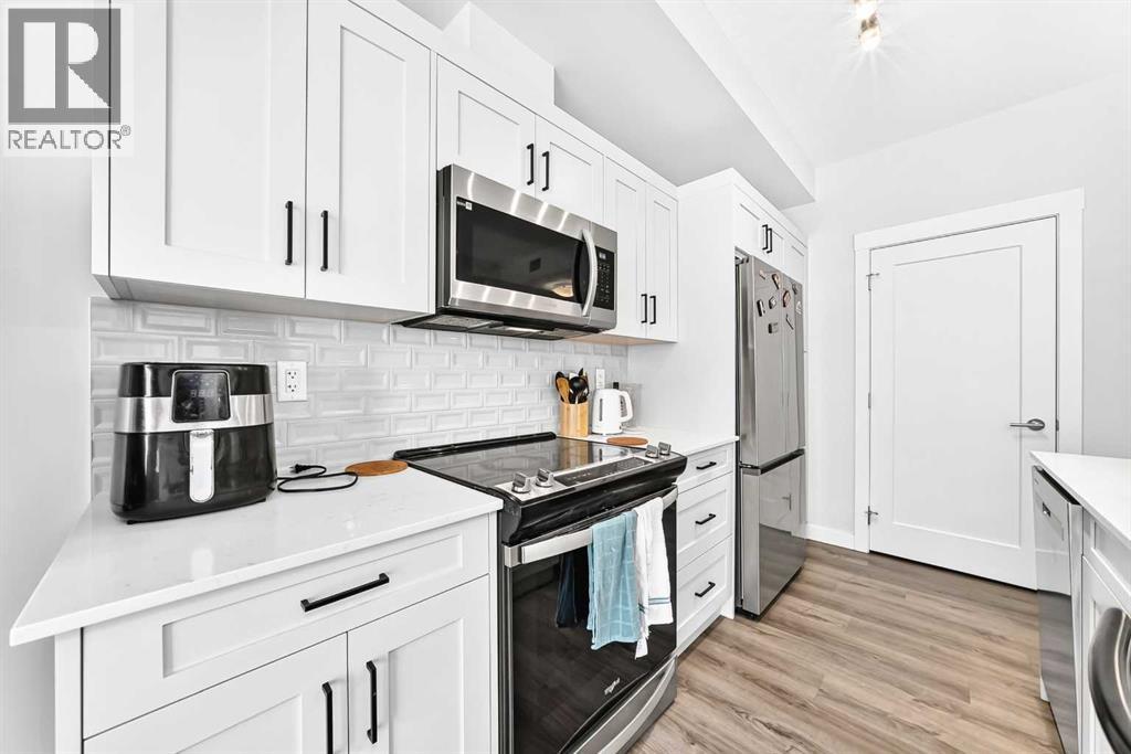 25 Walgrove Walk Southeast Property Photo 9
