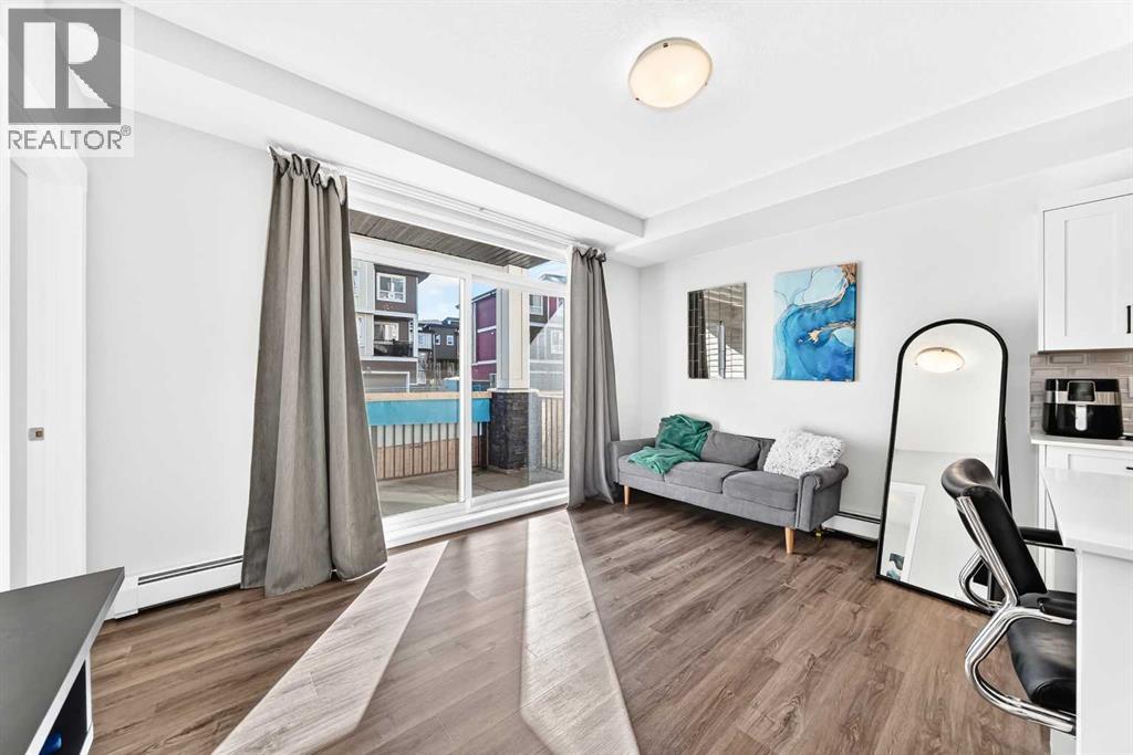 25 Walgrove Walk Southeast Property Photo 17