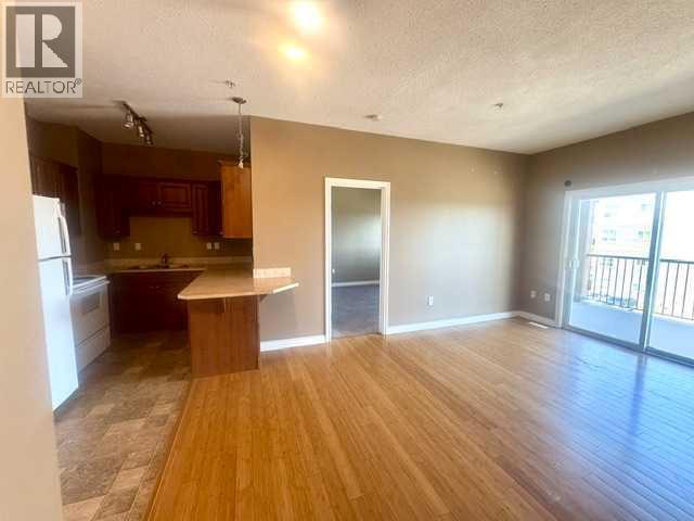 9225 Lakeland Drive Property Photo 4