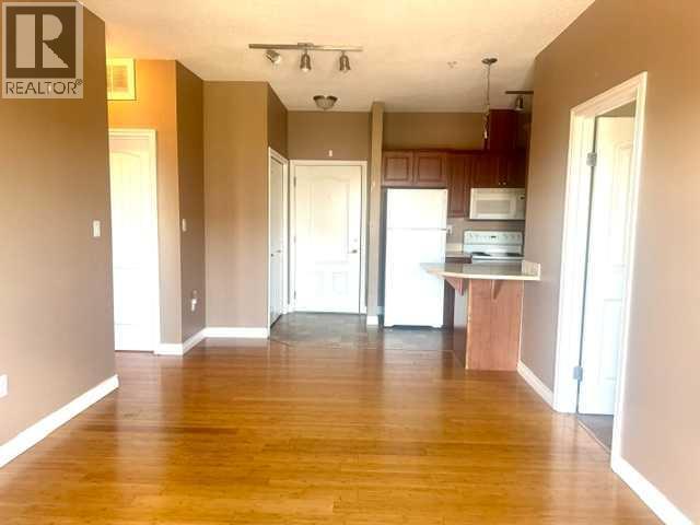 9225 Lakeland Drive Property Photo 5