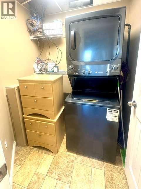 9225 Lakeland Drive Property Photo 11