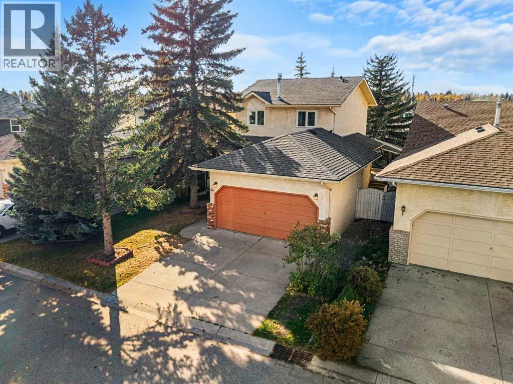 54 Deerview Terrace SE Property Photo 1
