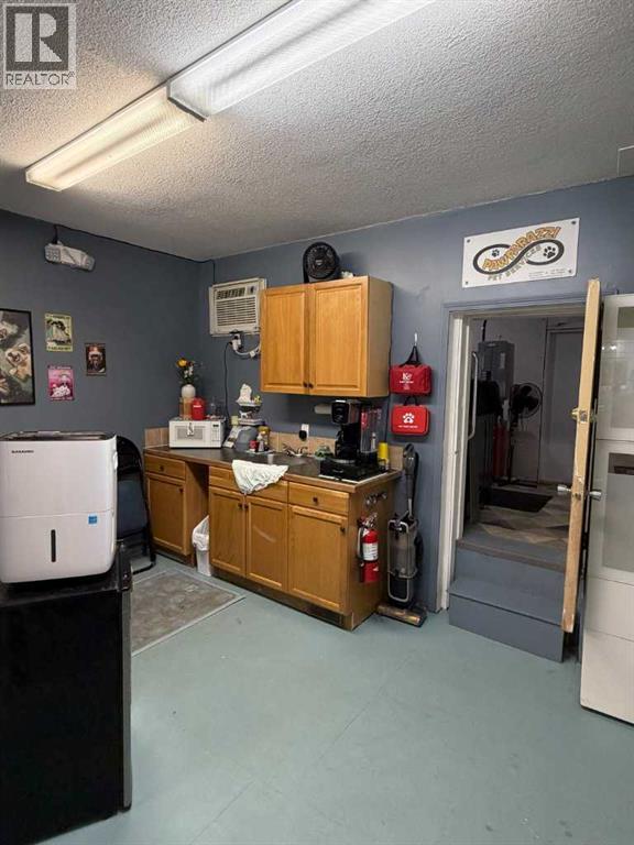 5312 49 Avenue Property Photo 7