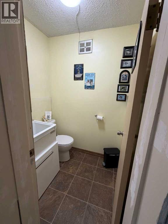 5312 49 Avenue Property Photo 11
