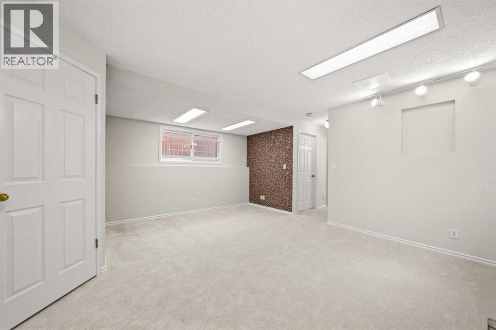 107 Tararidge Close Ne Property Photo 27